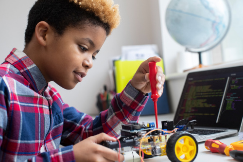 Coding for Gamers: What Acceleration City Teaches About Robotics